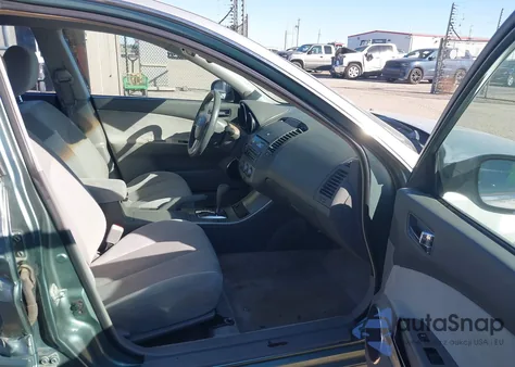 2005 Nissan Altima 2.5 S z USA, uszkodzony, nr VIN 1N4AL11D05C263152